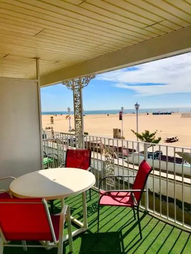 The Colony Apartments