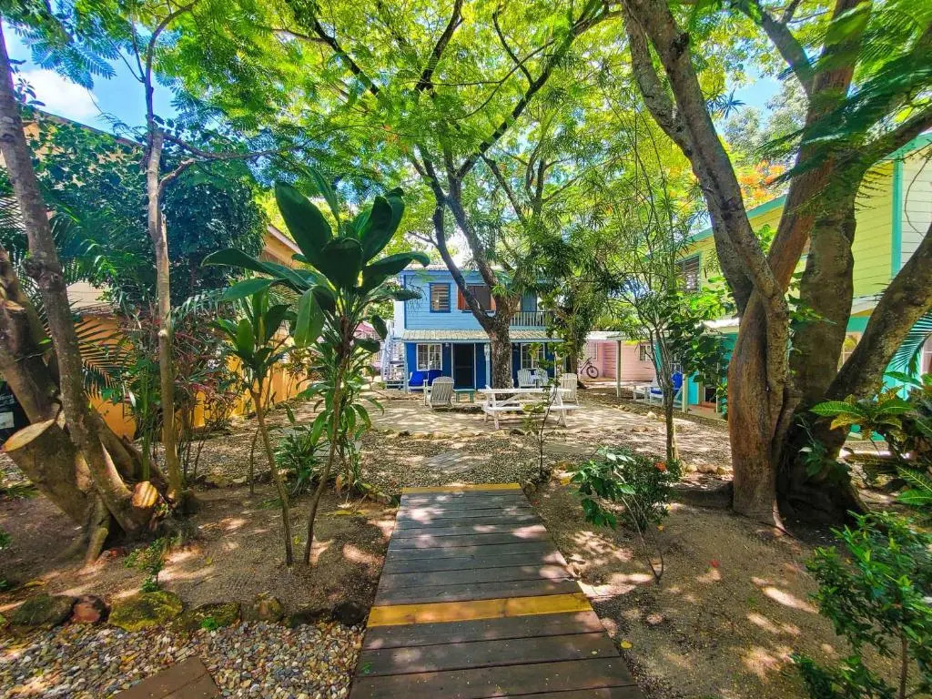Placencia Villas