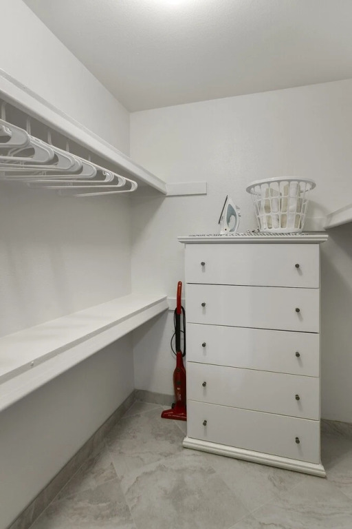 123 Fully Furnished 1BR Suite-Prime Location! by RedAwning