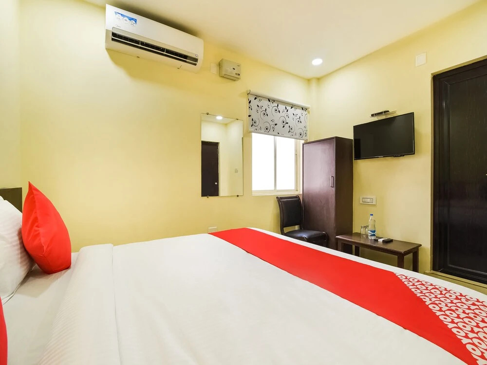 OYO 40717 Sai Priya Residency