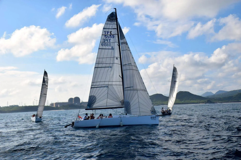 Fun Wind Sailing