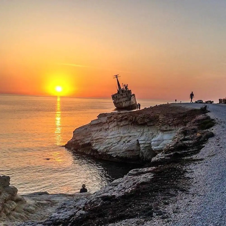 House With 2 Bedrooms in Peyia, With Wonderful sea View, Enclosed Gard