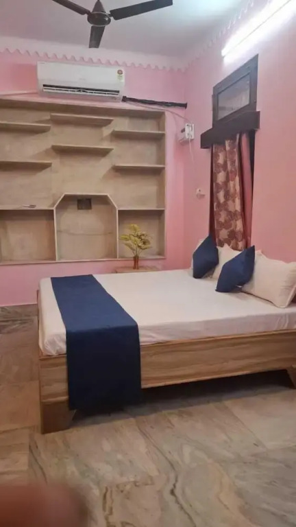 Madhavi Homestay