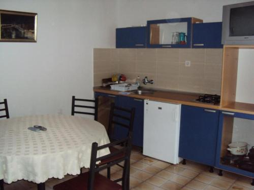 Spacious Apartment in Klek with Private Terrace