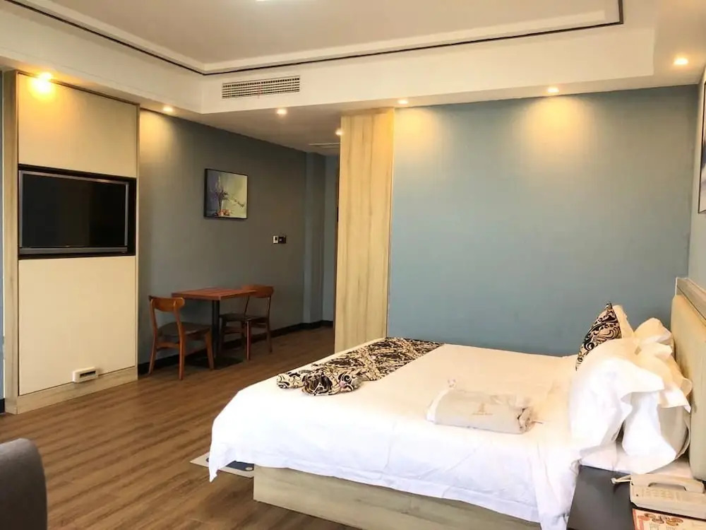 G.C Royal Hotel
