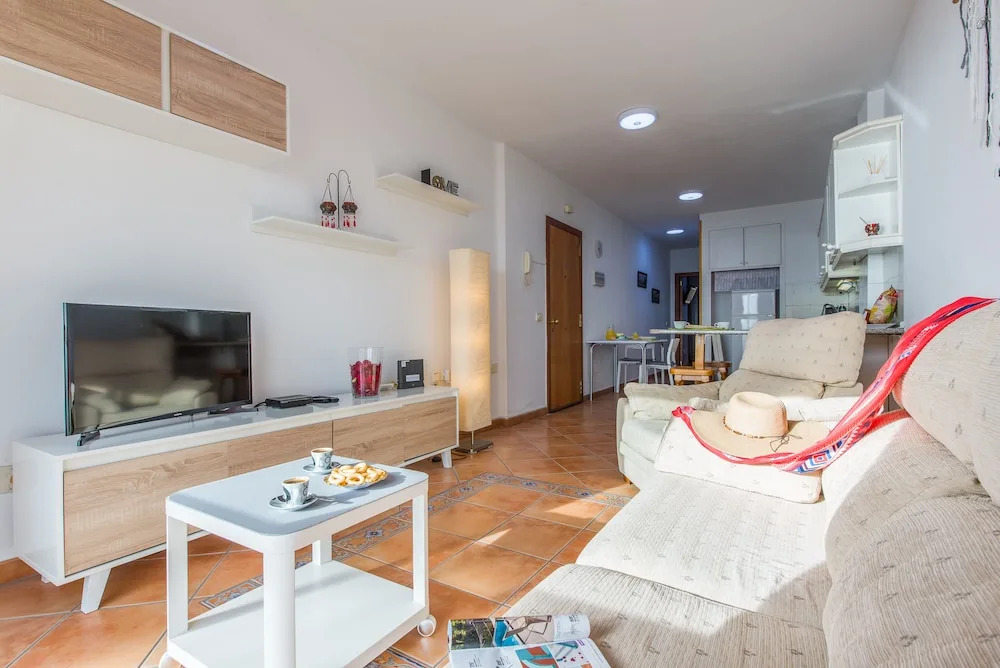1b. Wonderful Apartment with Sea View in Playa De Las Vistas