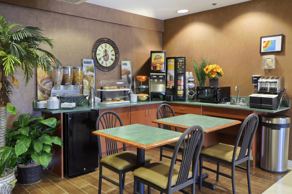Quality Inn & Suites Longview I-20
