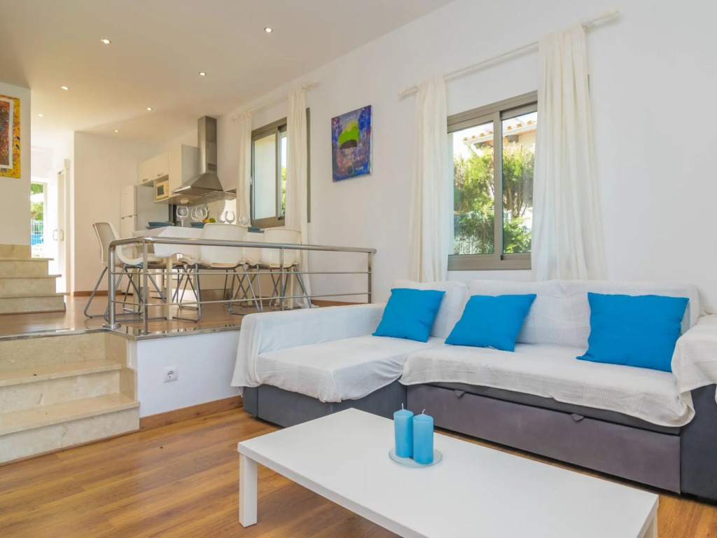 BAHAMAS 2 - Villa for 4 people in Son Serra de Marina.