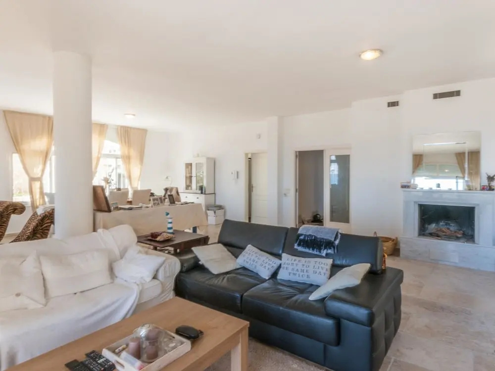 Amazing Villa on the Beach for 8 Persons With Private Pool in Miami Playa
