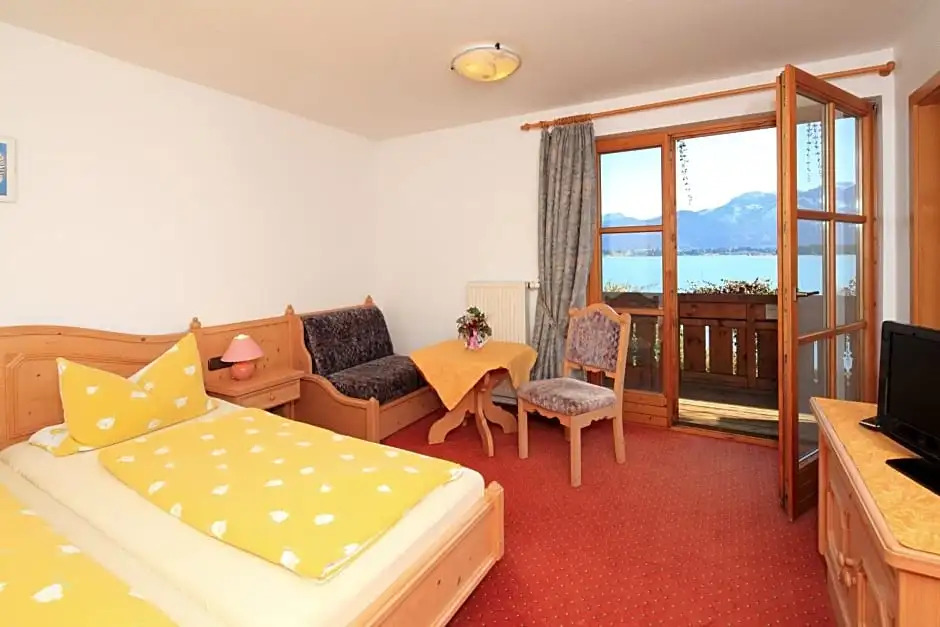 Cafe Maria - Pension - B&B