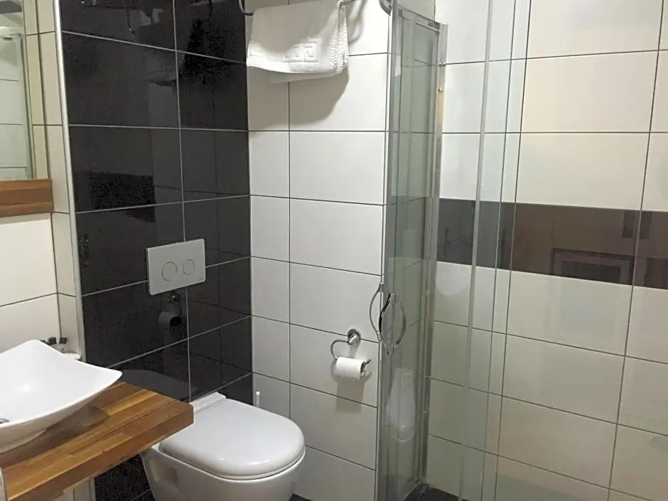 R S CİTY HoTEL