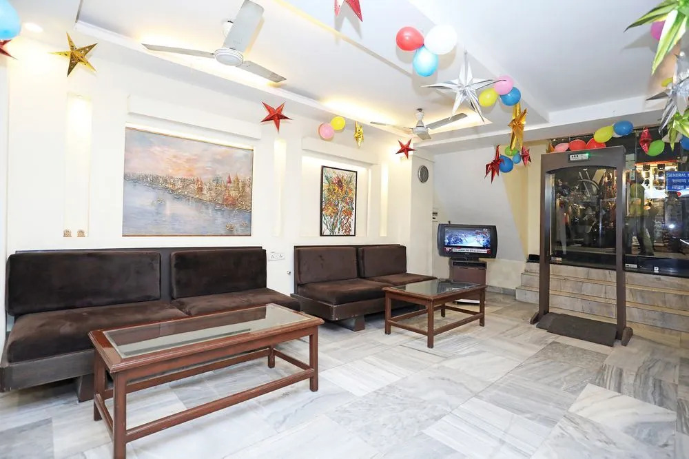 OYO 10750 Hotel Vivek
