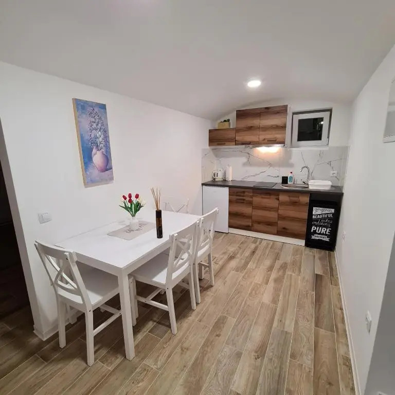 Dinlux Residence