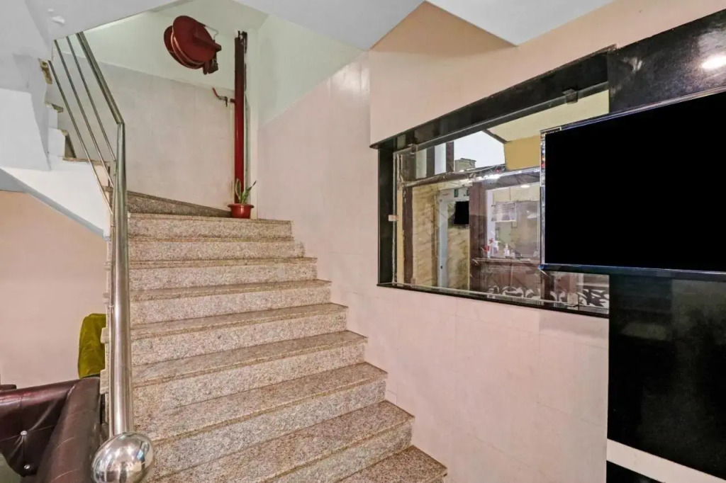 Oyo 82718 Hotel Stay House