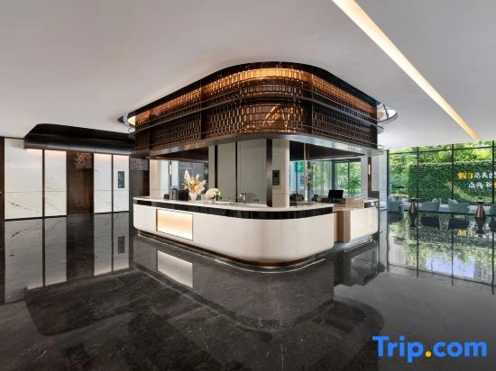 Holiday Inn & Suites Shanghai Changfeng by IHG