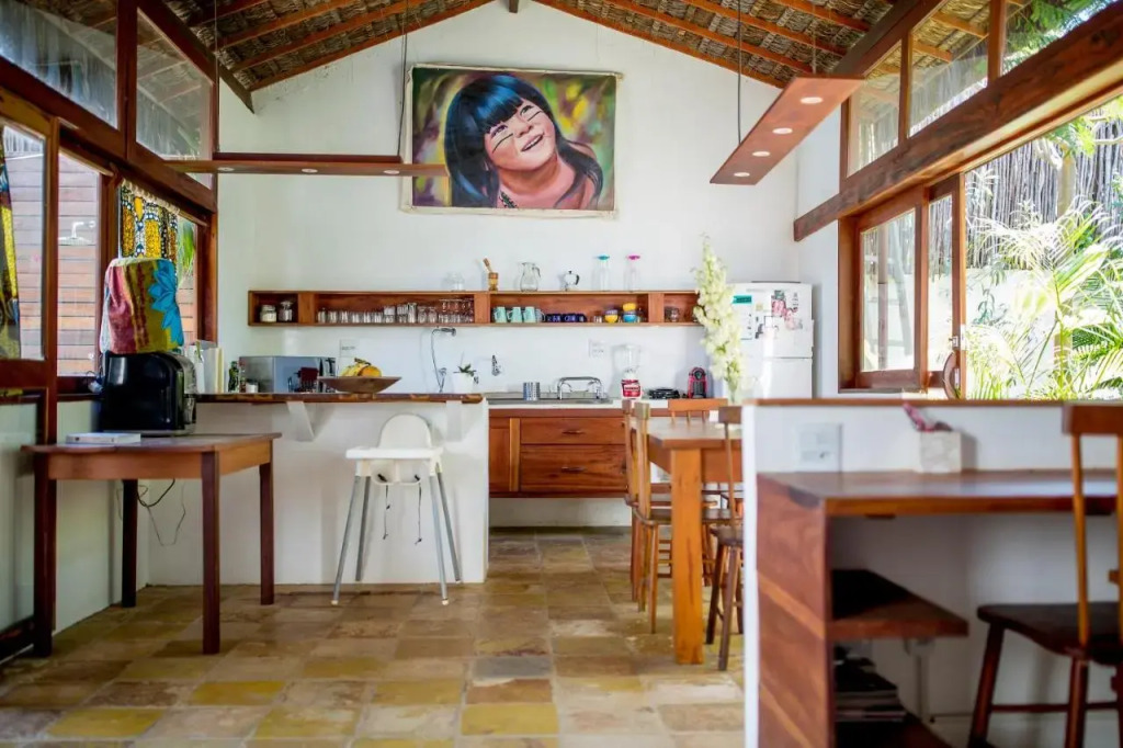 Tropical House - Villa com piscina perto do mar