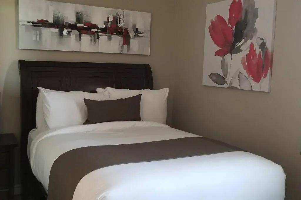 1-Bedroom Cozy Sweet #22 by Amazing Property Rentals