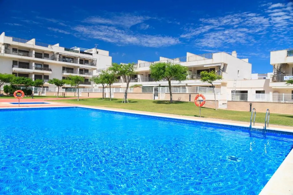 UHC Las Dunas Apartments