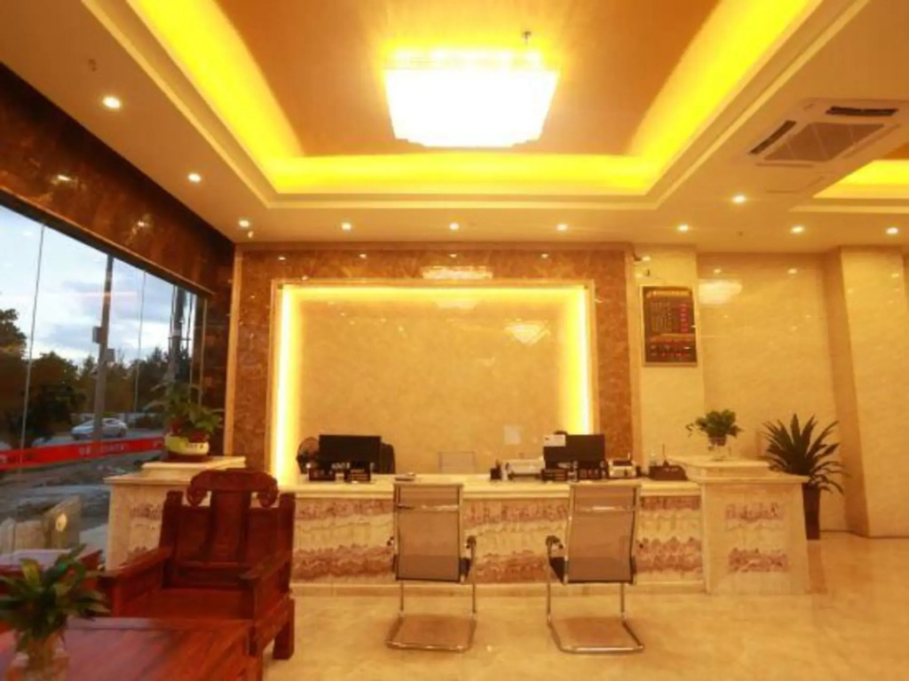 Dongxing Chengshi Relian Seaview Hotel