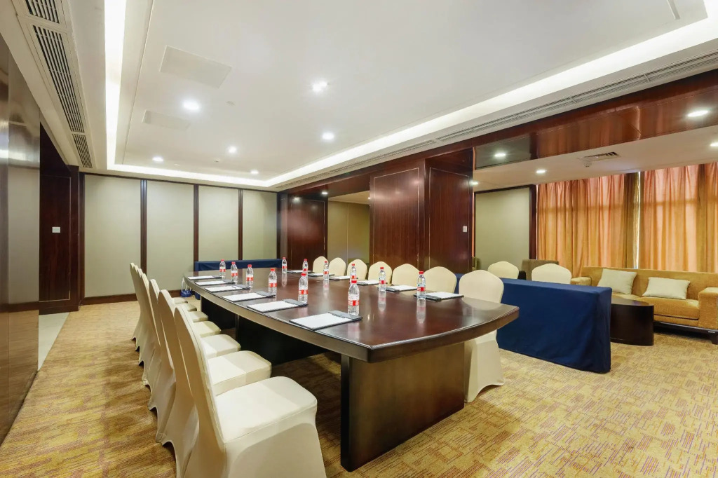 Cenbest Jinling Grand Hotel