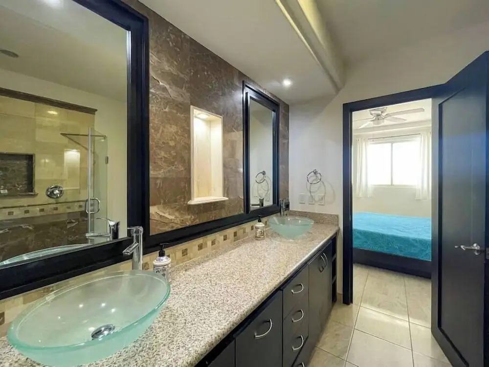 Amazing Location Close to it all Great Price