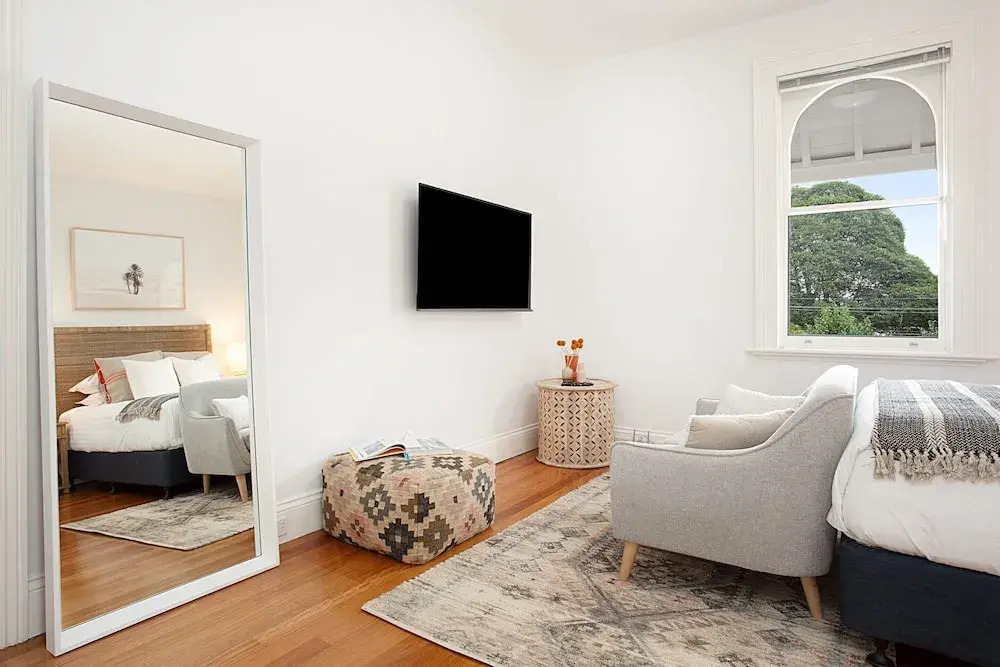 Modern and Cosy Inner West Apartment