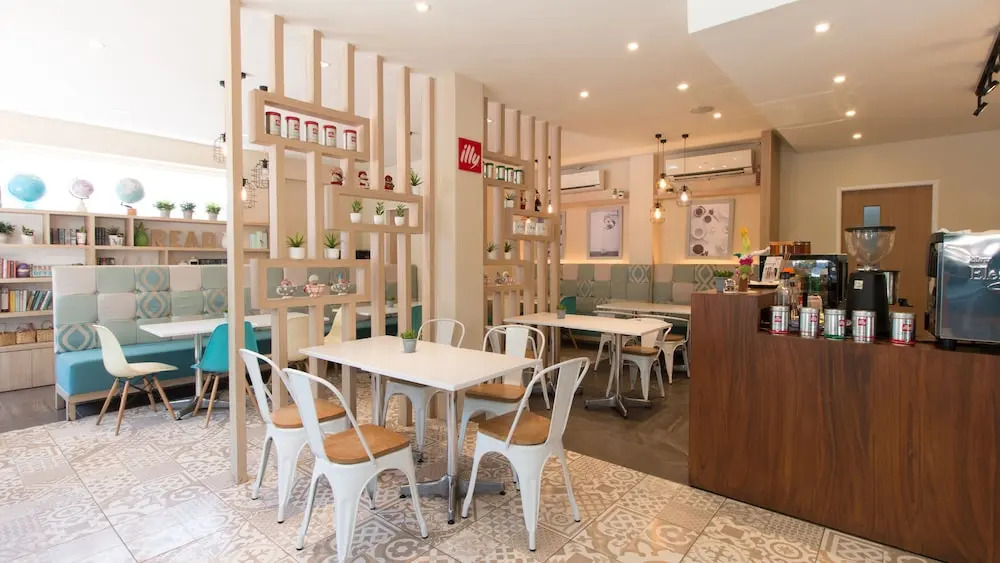 RedDoorz @ General Segundo Avenue Laoag