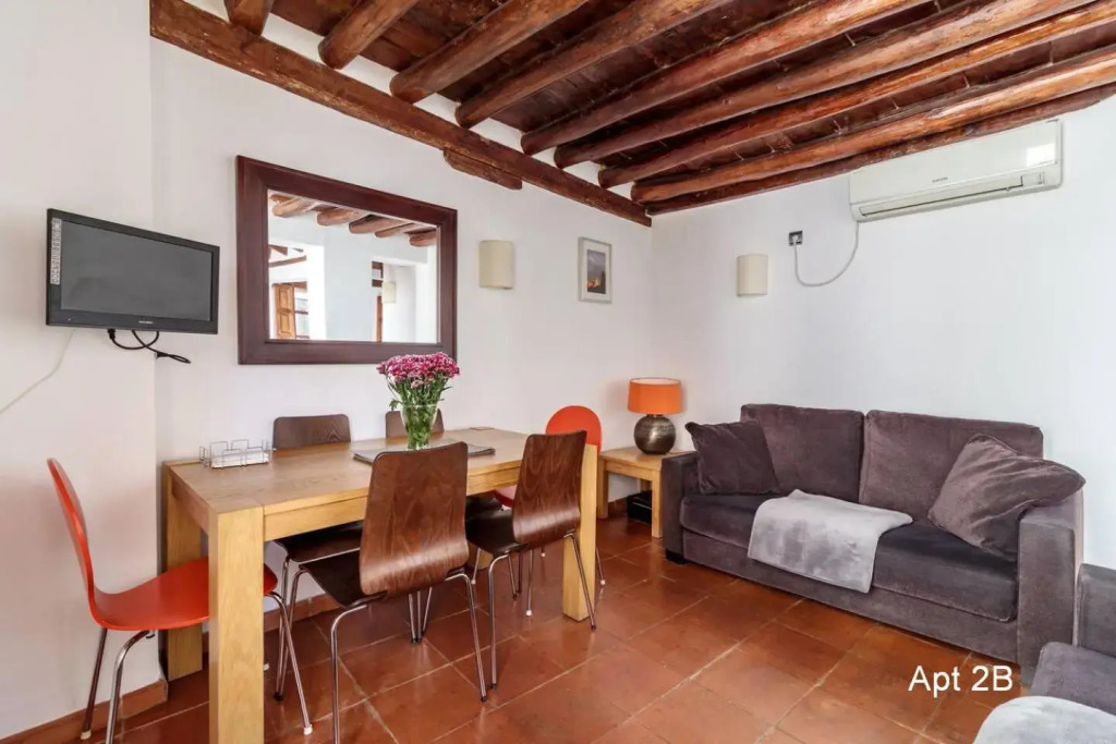 San José Apartments