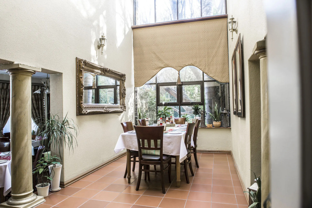 Sunward Park Guest House & Conference Centre