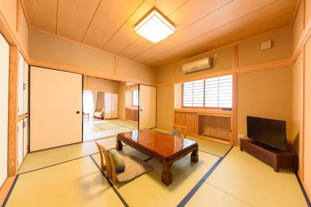 Yufuin Onsen Tsukanoma