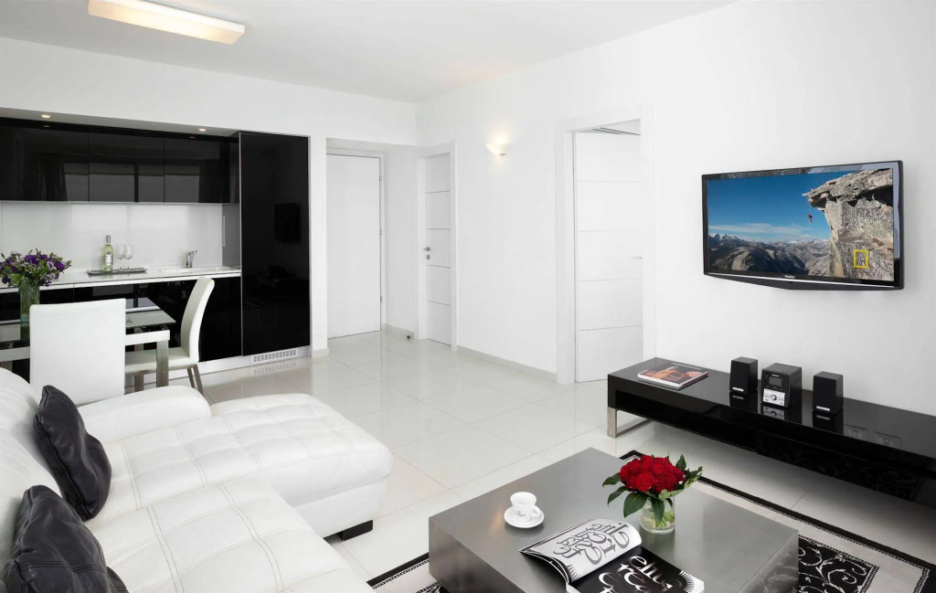 Island Luxurious Suites Hotel and Spa