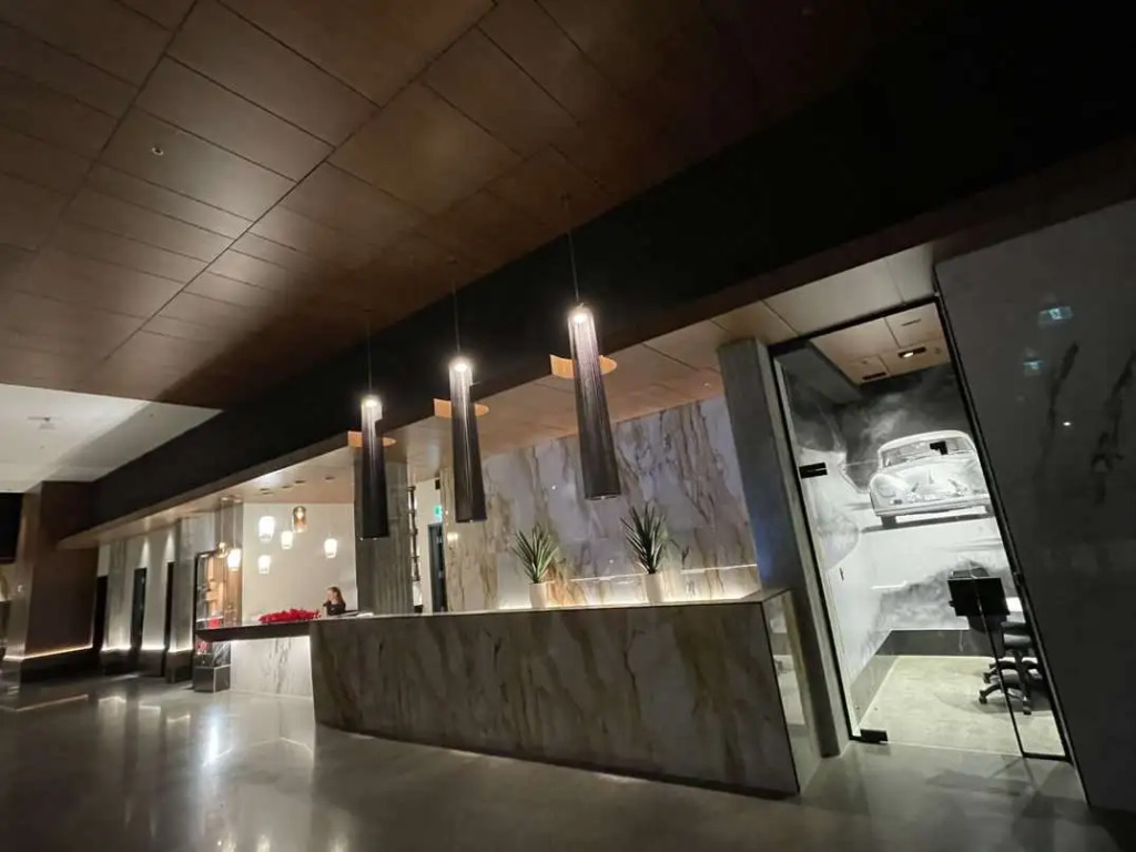 Grand Times Hotel Laval - Centropolis