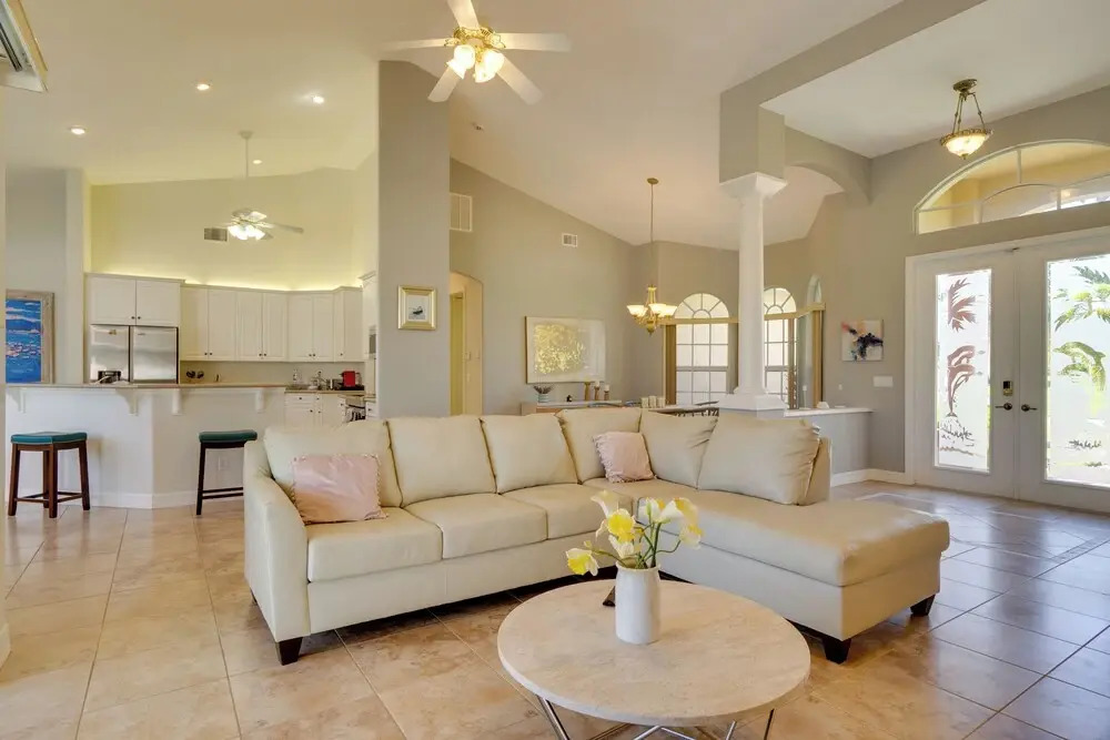 WFH and Relax by Pool Chic Cape Coral Villa