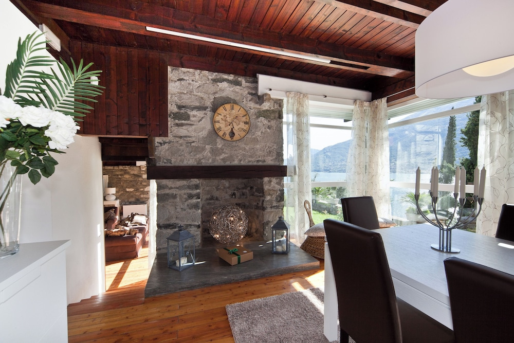 Villa Meraviglia - Private Villa with garden, pool and Breathtaking Lake Como Views