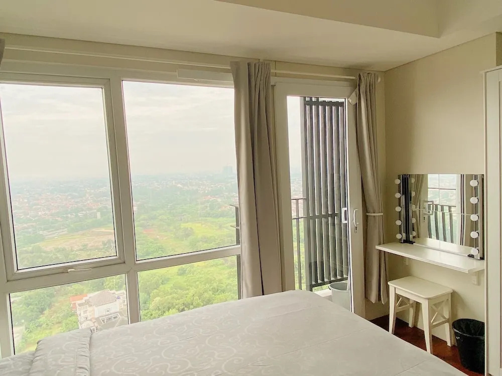 Cozy Place @ Studio The Breeze Bintaro Plaza Apartment
