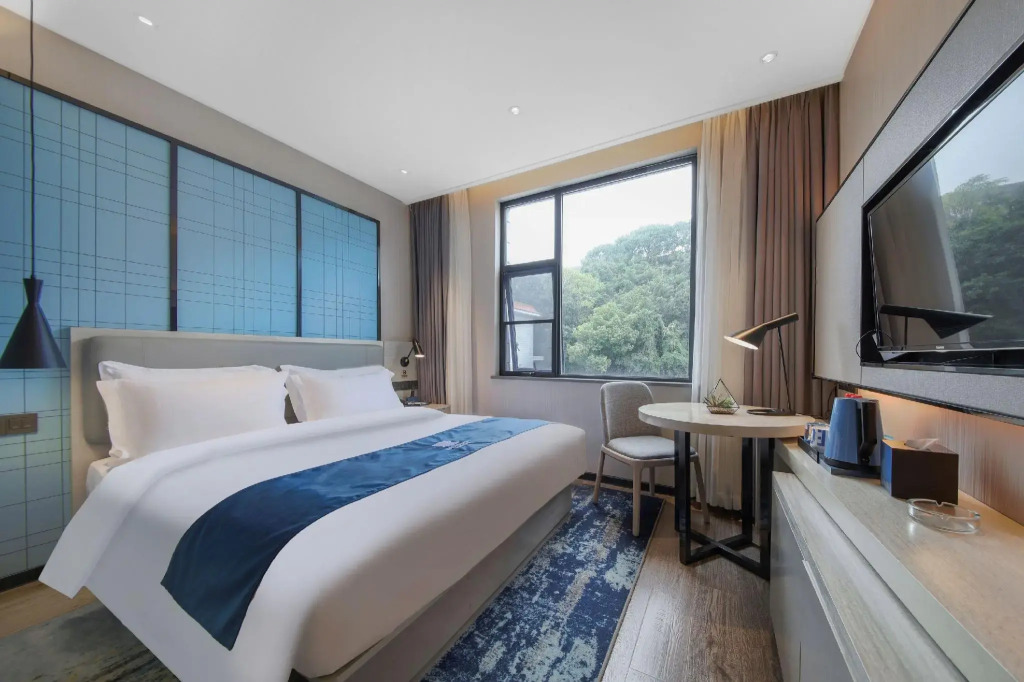 Echarm Hotel Wuhan Caidian Street