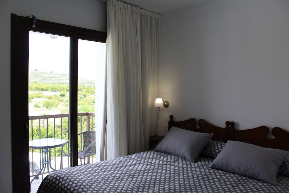 Hostal y Apartamento Rural Los Naranjos