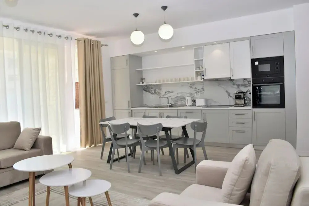 White Moon Apartments