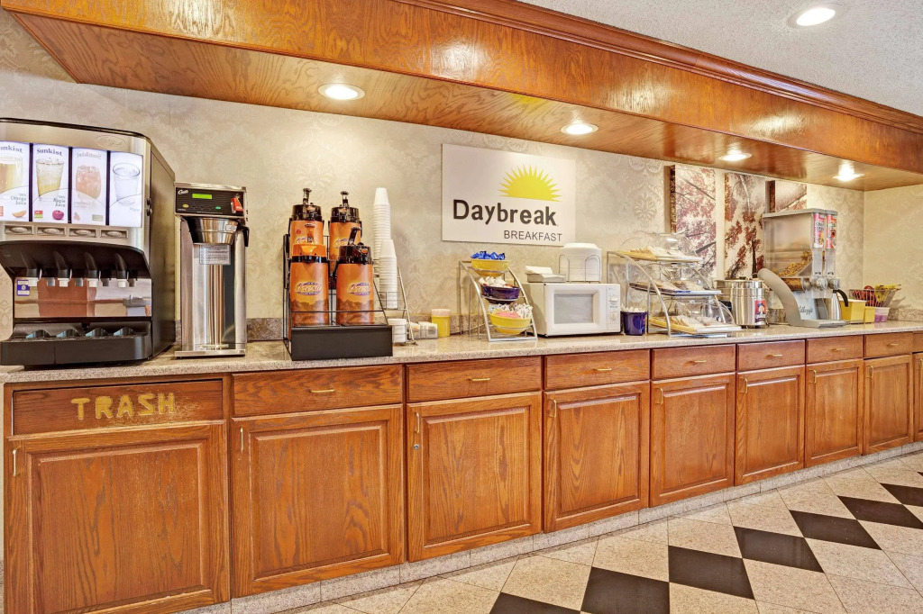 Americas Best Value Inn & Suites Monroe