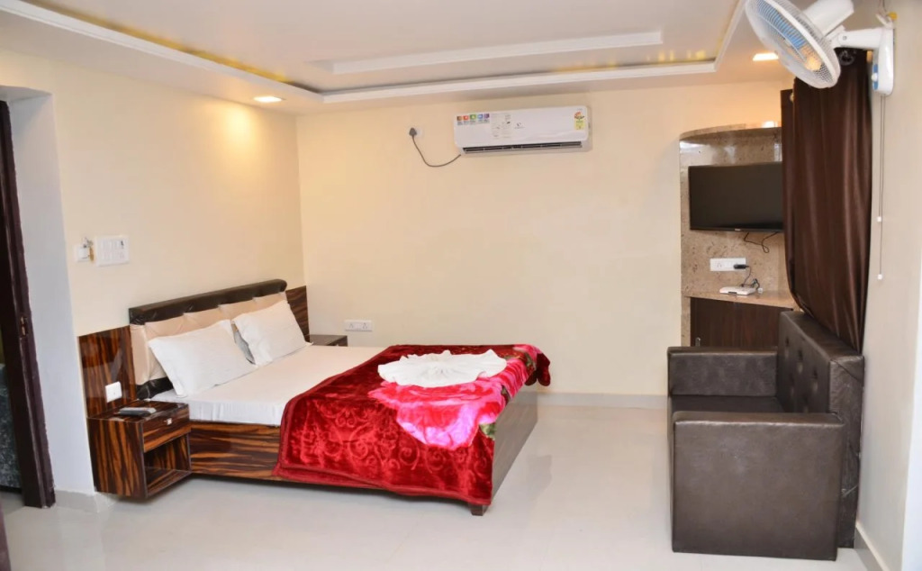 Hotel LR Regency