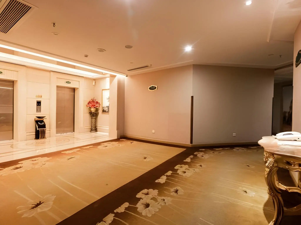 Vienna Hotel (Dongguan Tangxia Huayuan Street)