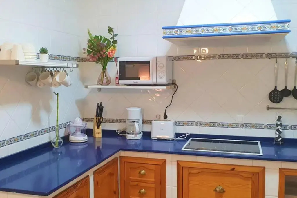"Ñ" Casa Rural El Romeral - ALEGRÍA Housing