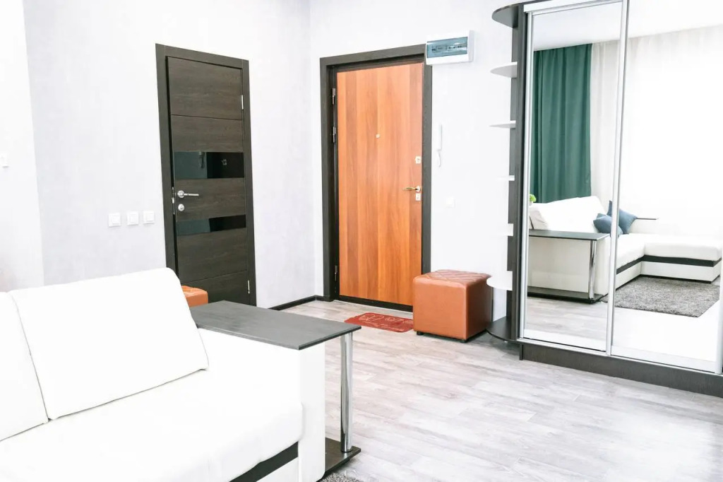 Pritomskij 15/1 Odnokomnatnye apartamenty -studija rjadom s Ledovym dvortsom