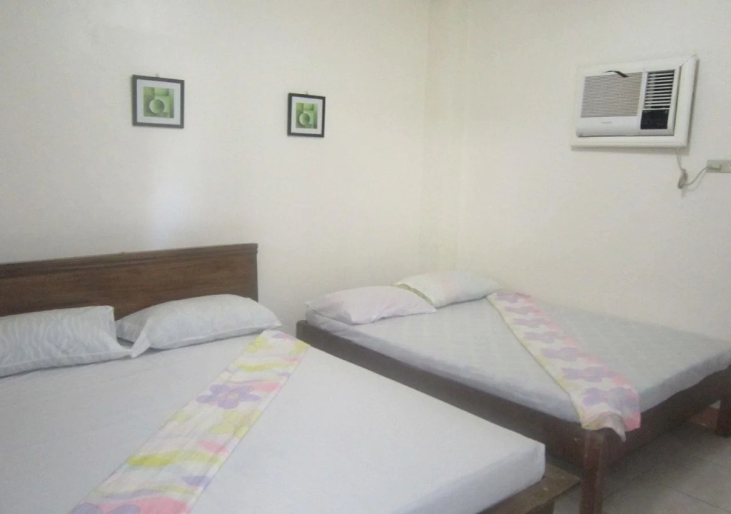 Sanders White Beach Resort