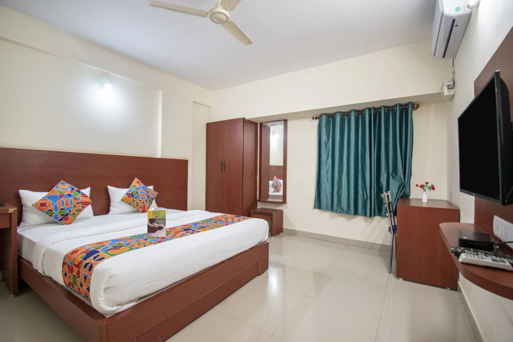 FabExpress Star Premium Suites