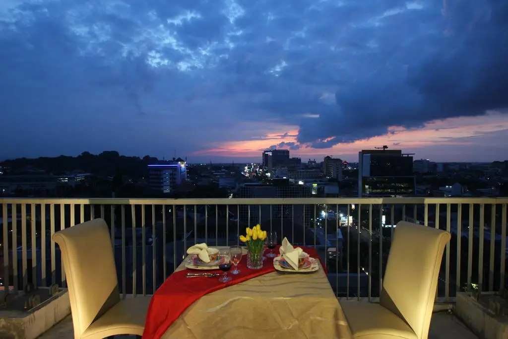 @Hom Semarang Simpang Lima