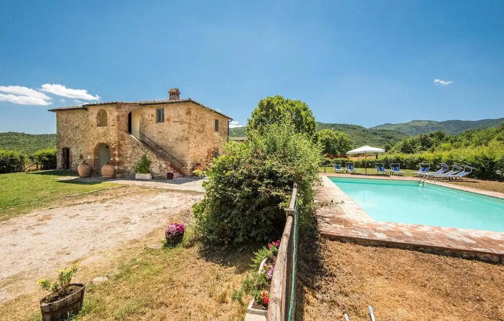 Awesome Home in Belforte - Radicondoli With 4 Bedrooms, Private Swimming Pool and Outdoor Swimming Pool