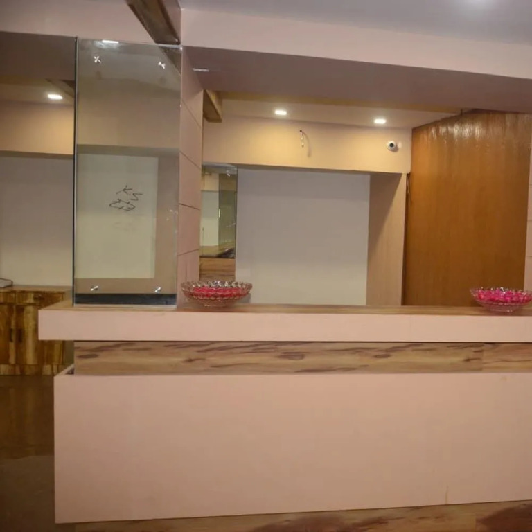 Hotel Poonam