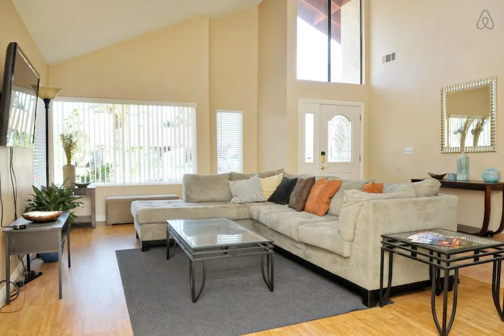Luxury 4br 8min to Las Vegas Strip
