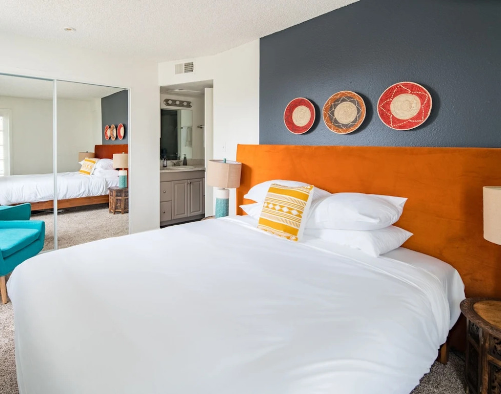 WanderJaunt - Old Town Scottsdale Apts